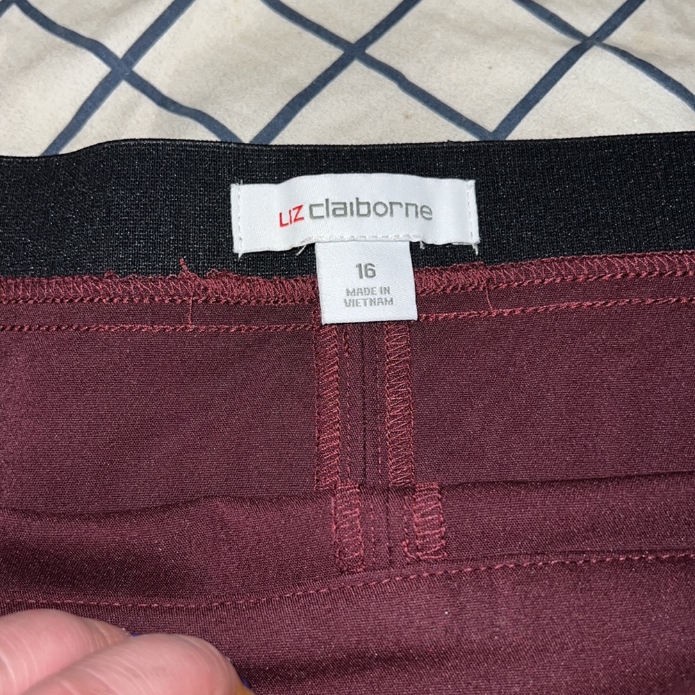 Maroon skirt brand new with tag - Picture 3 of 5